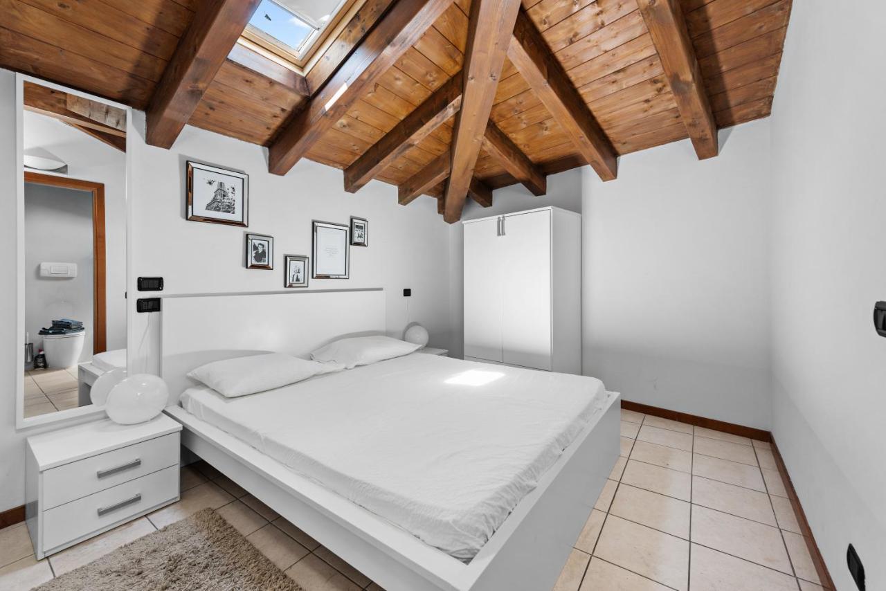 Casacamelia 35, 3 Bdrm With View Lake Como Apartment Acquaseria Luaran gambar